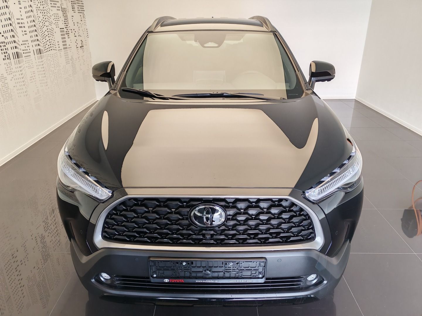 Toyota Corolla Cross, Executive  2.0L HEV 0 - 1 CVT - fotka 4