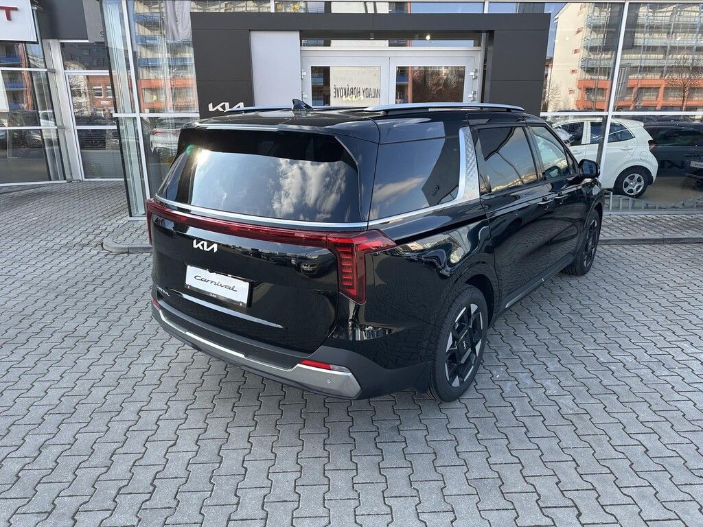 Kia Carnival, 8P EX+ 3,5 GDi V6 4x2 8AT - fotka 3