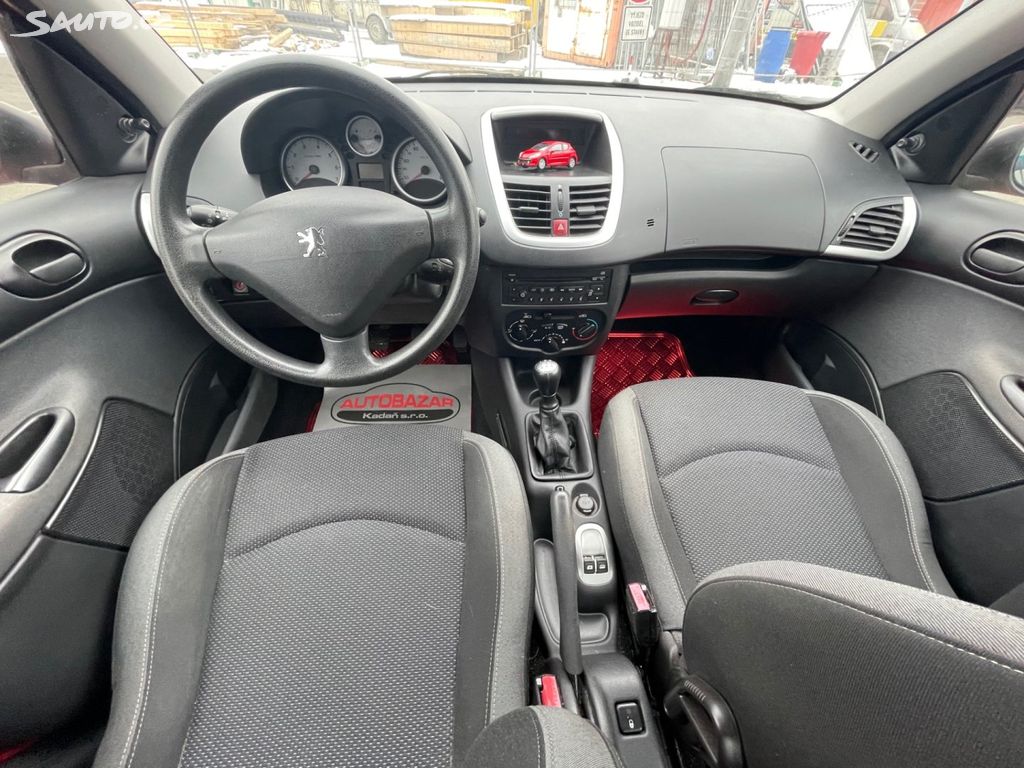 Peugeot 206, + 1,1 44kW, SERVISKA
