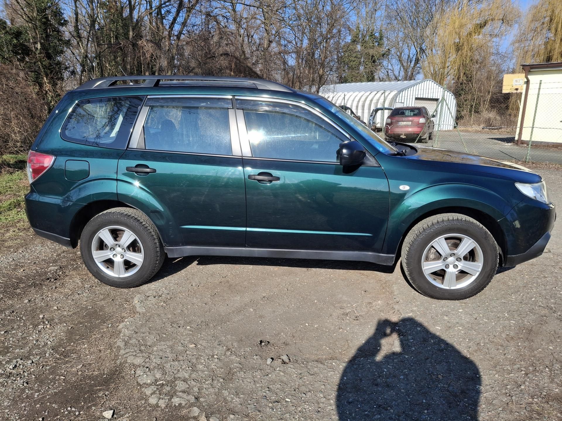 Subaru Forester, 2.0 110 kw 4x4 - fotka 2