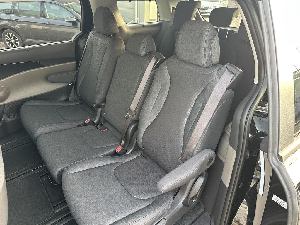 Kia Carnival, 8P LX+ 3,5 GDi V6 4x2 8AT - fotka 6