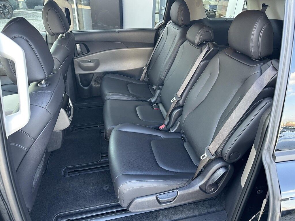 Kia Carnival, 8P EX+ 3,5 GDi V6 4x2 8AT - fotka 6