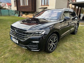 Obrázek k inzerátu: Volkswagen Touareg, 210KW R-line Webasto DPH
