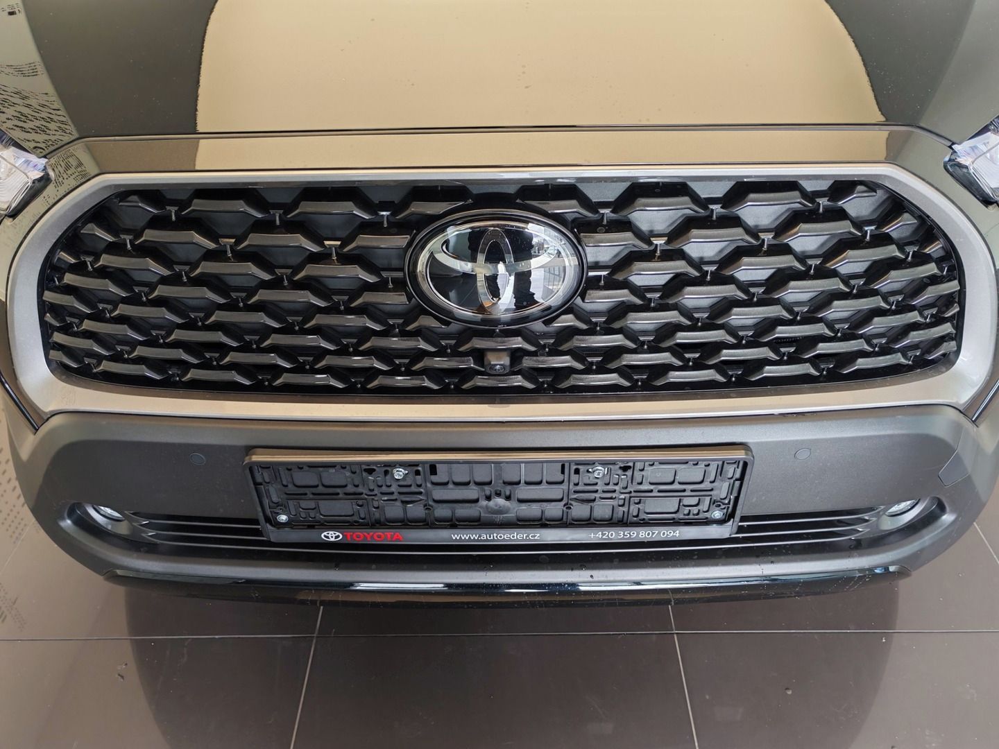 Toyota Corolla Cross, Executive  2.0L HEV 0 - 1 CVT - fotka 5