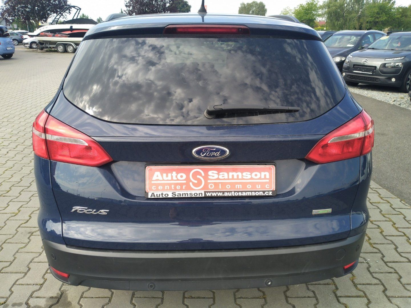 Ford Focus, 1,0i 74kW*AUTO A/C*ESP* - fotka 6