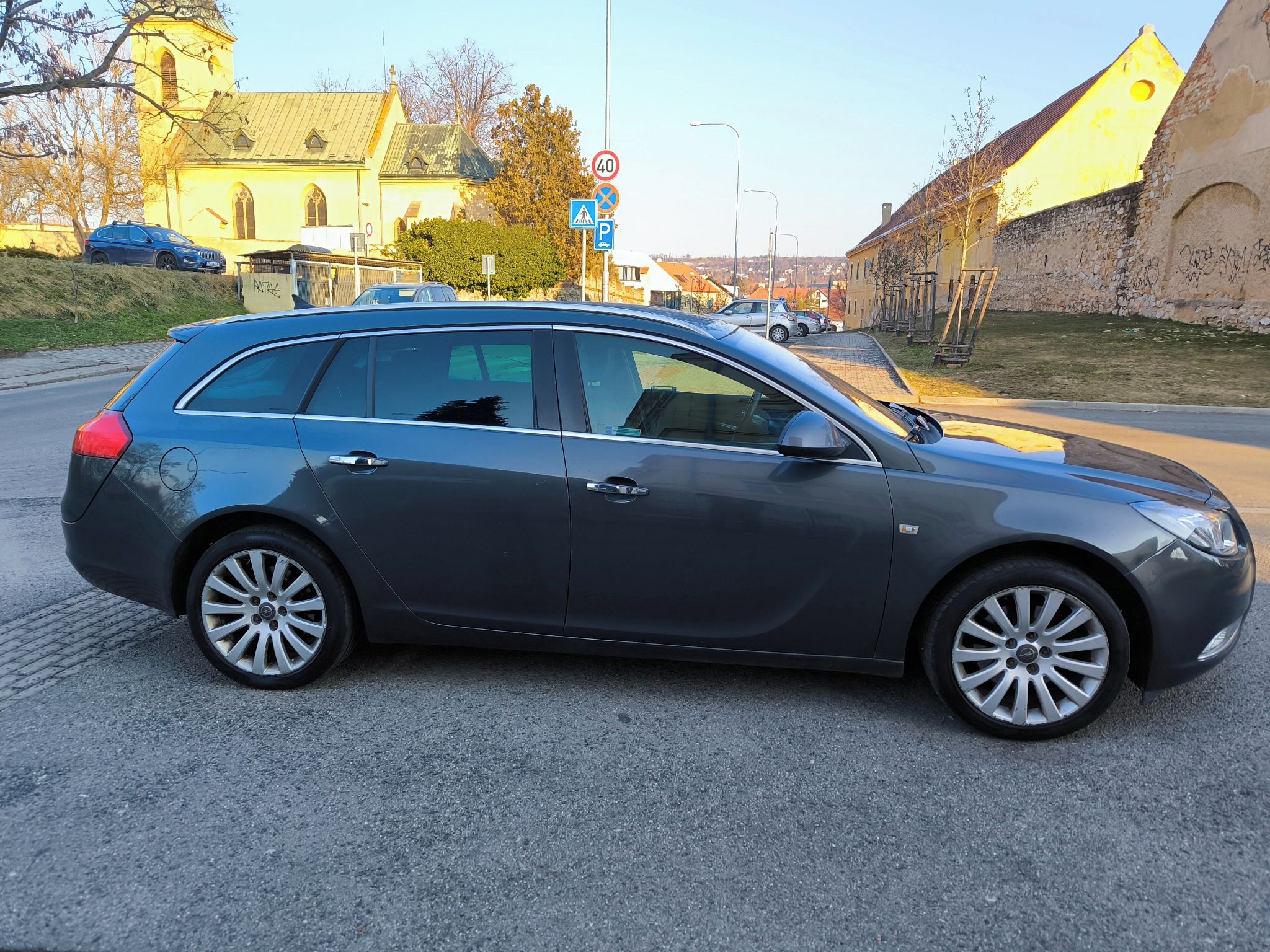 Opel Insignia, 2.0Turbo benzin 4x4 - fotka 3