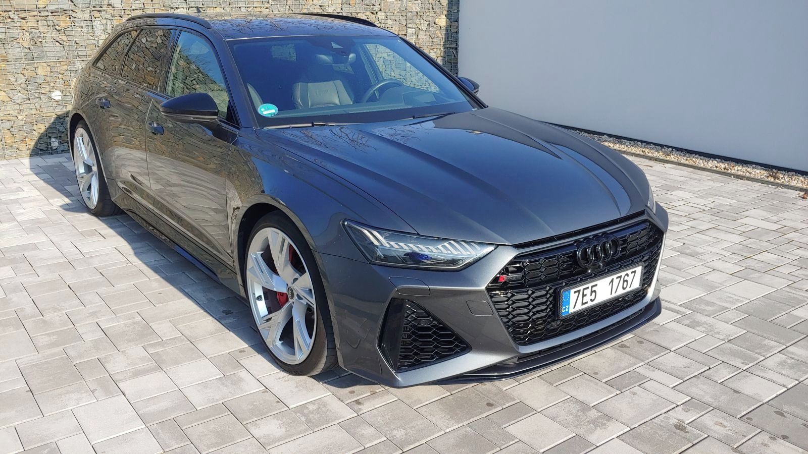 Audi RS6, 4.0 TFSI 441kW B&O Matrix - fotka 2