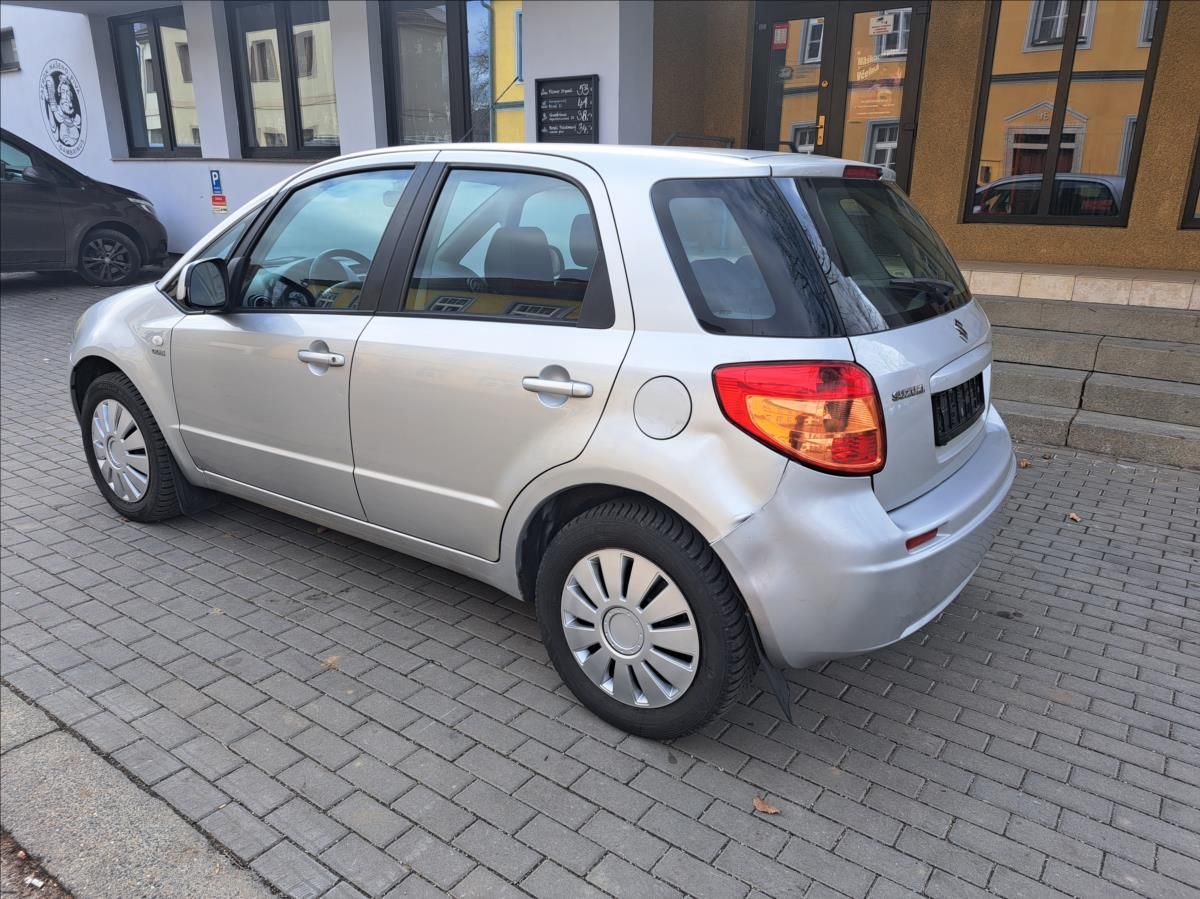 Suzuki SX4, 1,9 DDiS GL 2WD - fotka 6
