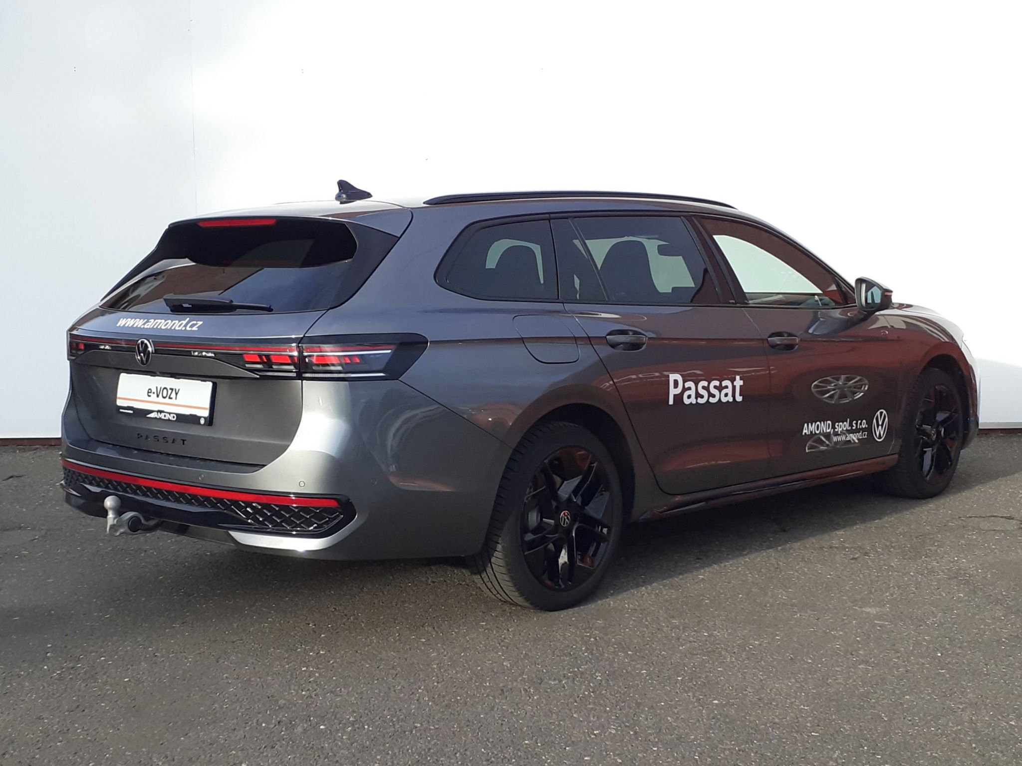 Volkswagen Passat, 1.5 TSI eHybrid R-line People - fotka 2