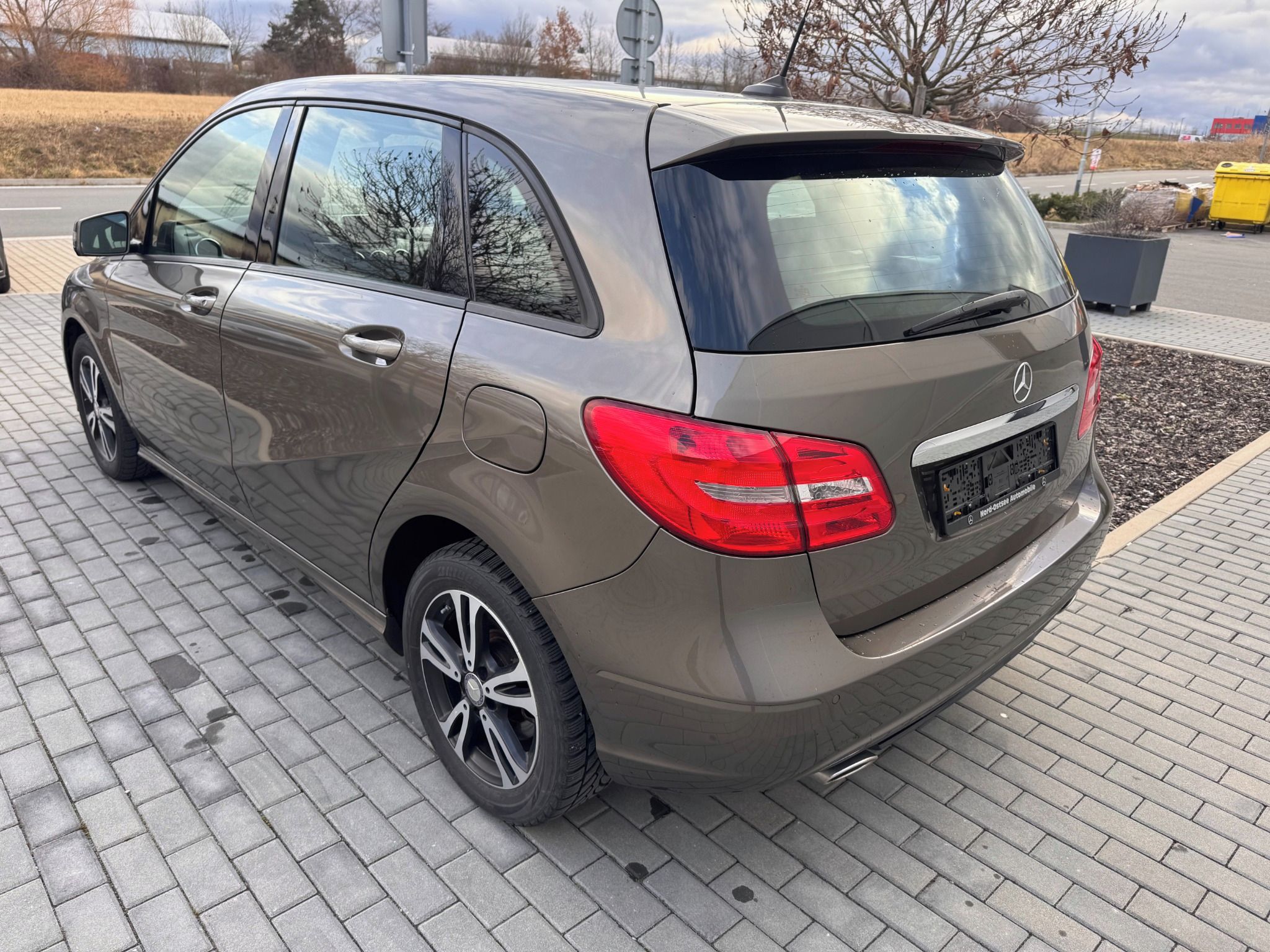 Mercedes-Benz Třídy B, 220CDI 125kW AUT. SPORTPAKET! - fotka 5