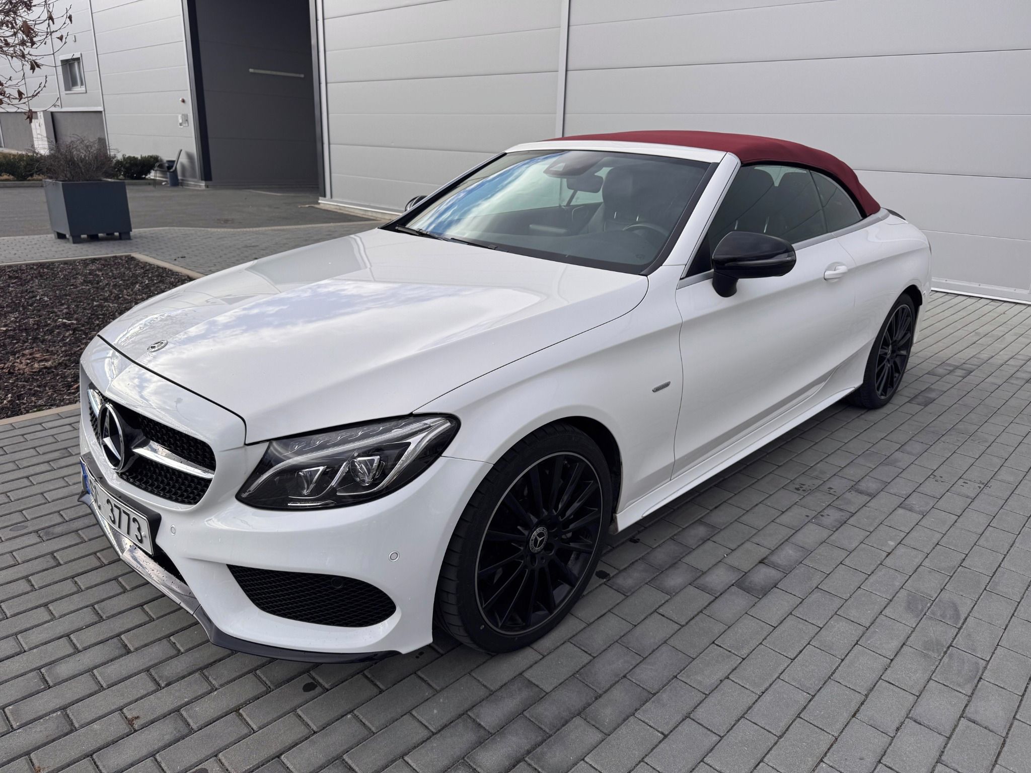 Mercedes-Benz Třídy C, 250 CABRIO AMG ZIMNÍ CENA! - fotka 3