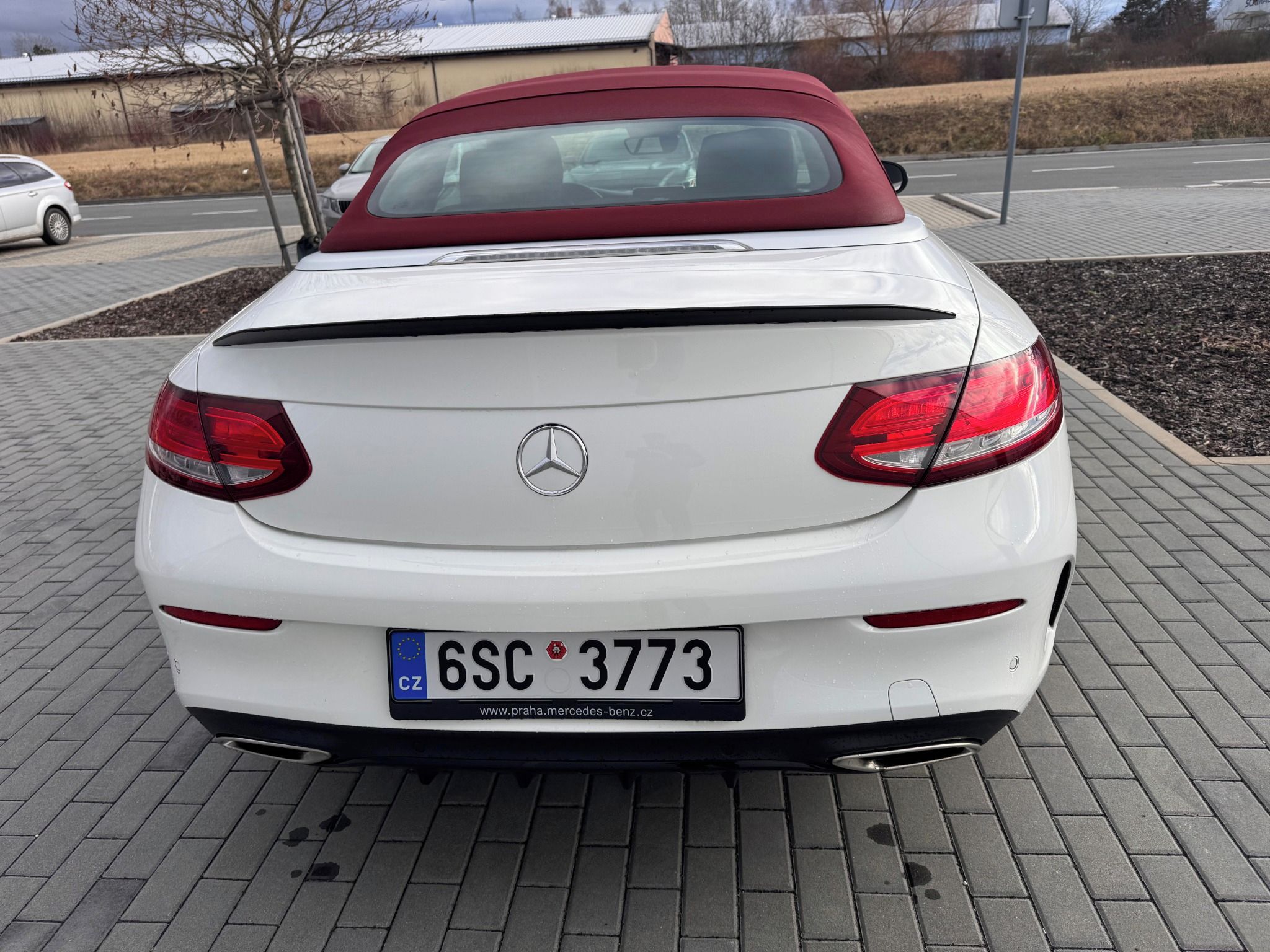 Mercedes-Benz Třídy C, 250 CABRIO AMG ZIMNÍ CENA! - fotka 6