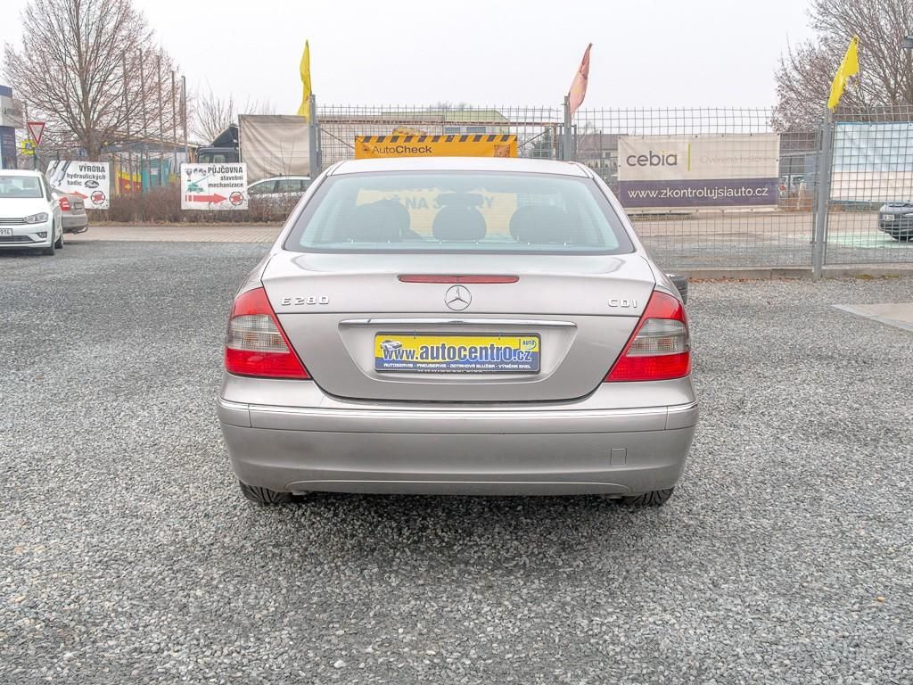 Mercedes-Benz Třídy E, 280CDI 130KW mat – 2x KOLA - fotka 6