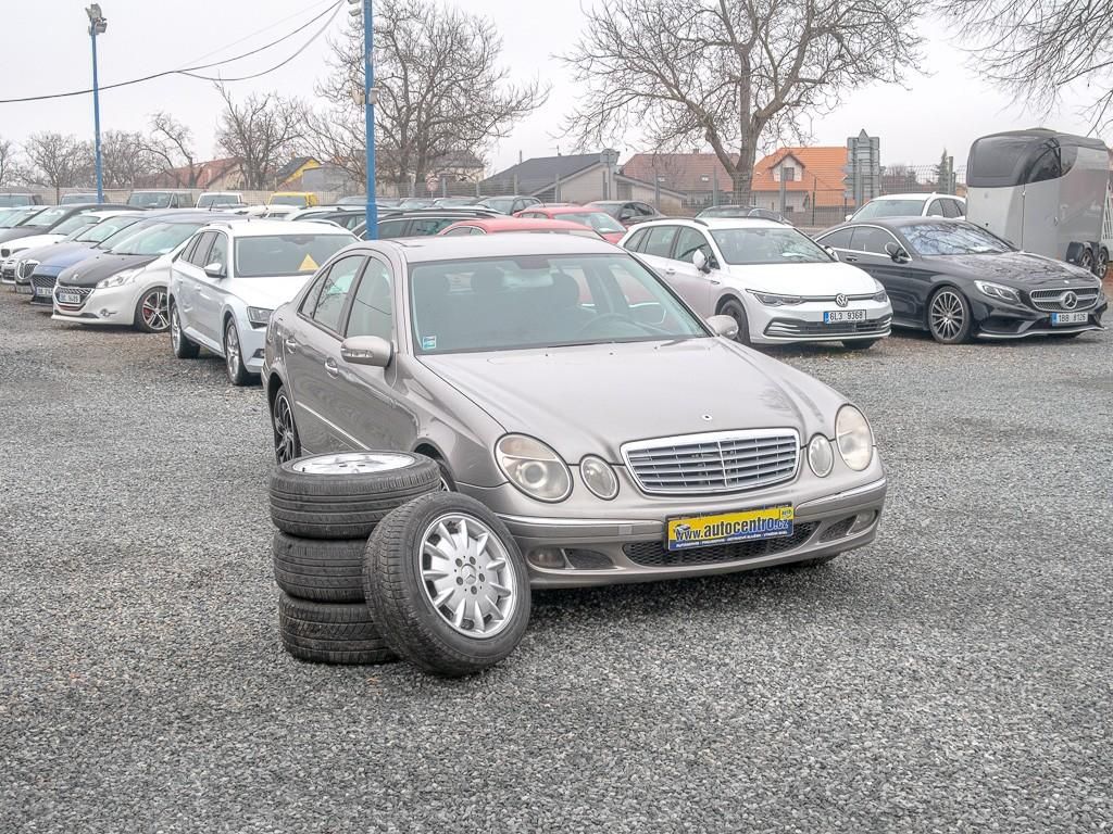 Mercedes-Benz Třídy E, 280CDI 130KW mat – 2x KOLA - fotka 3