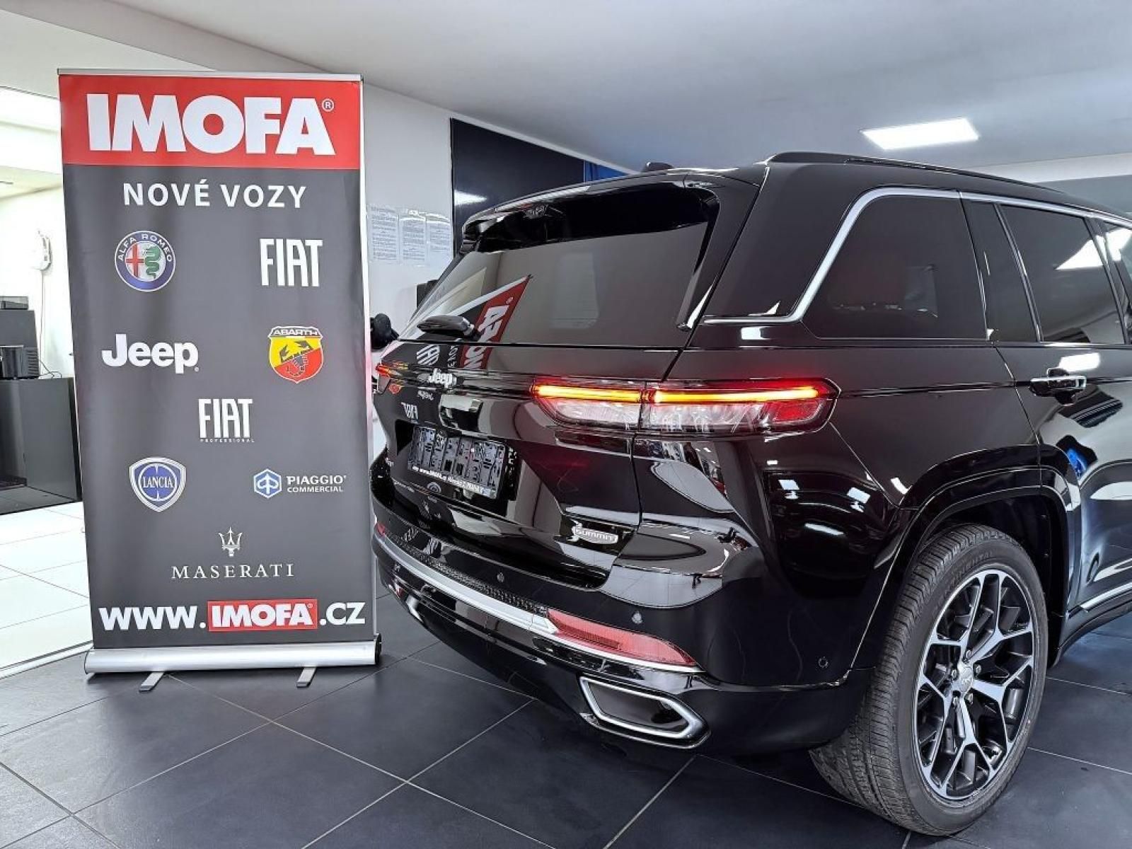 Jeep Grand Cherokee, 3,6 V6 291k 4x4 AT8 ZF SUMMIT - fotka 5