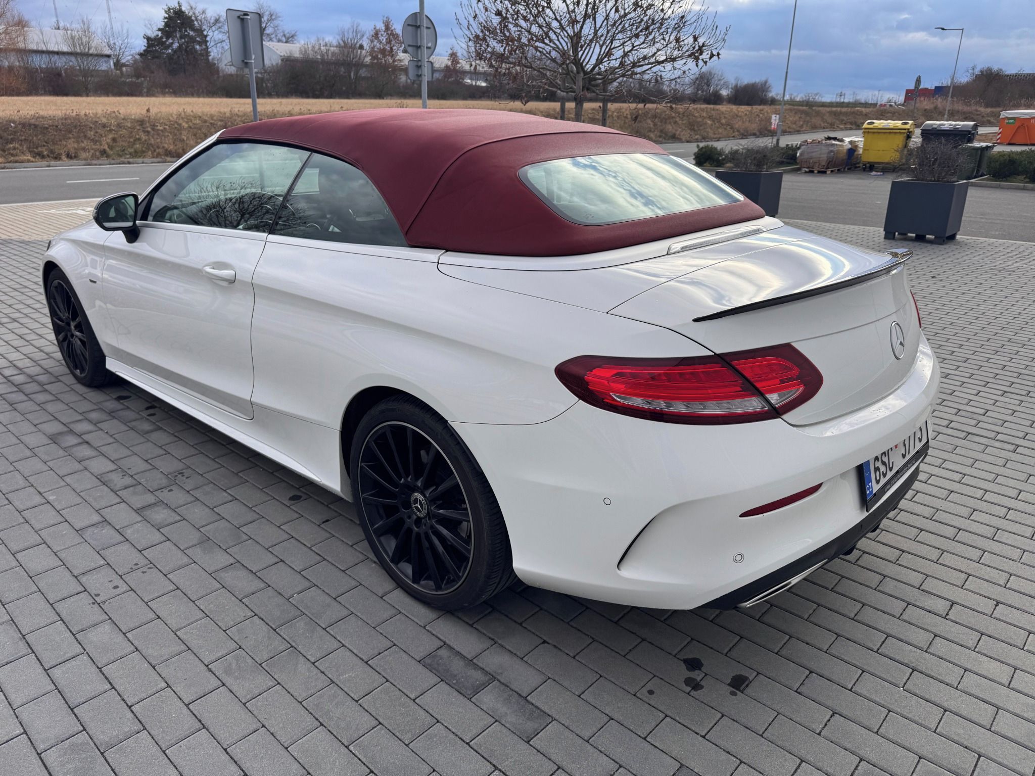 Mercedes-Benz Třídy C, 250 CABRIO AMG ZIMNÍ CENA! - fotka 5