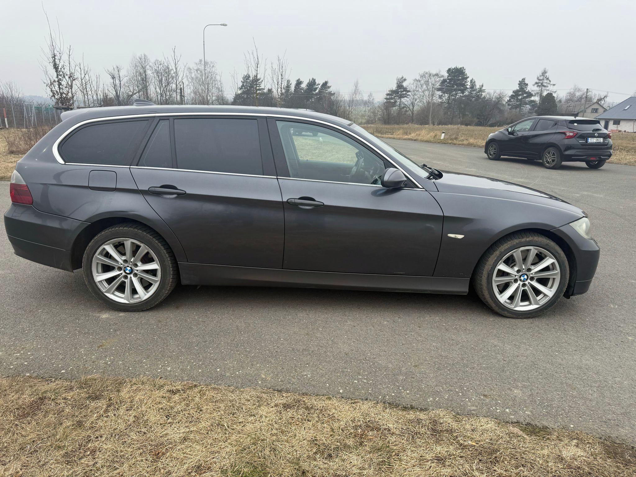 BMW Řada 3, 330dx Touring - fotka 6