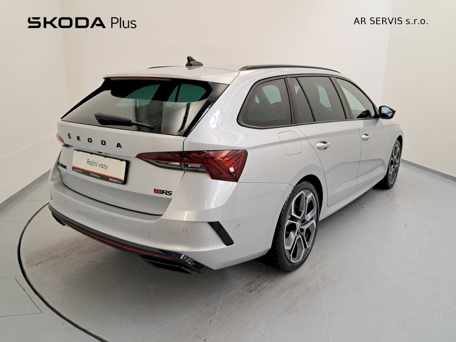 Škoda Octavia, Combi RS CHALLENGE 2.0TSI/180k - fotka 2