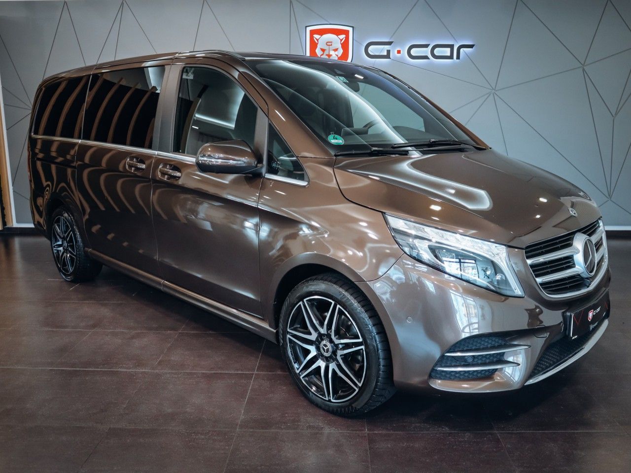 Mercedes-Benz Třídy V, V 250d 4MATIC AMG - fotka 2