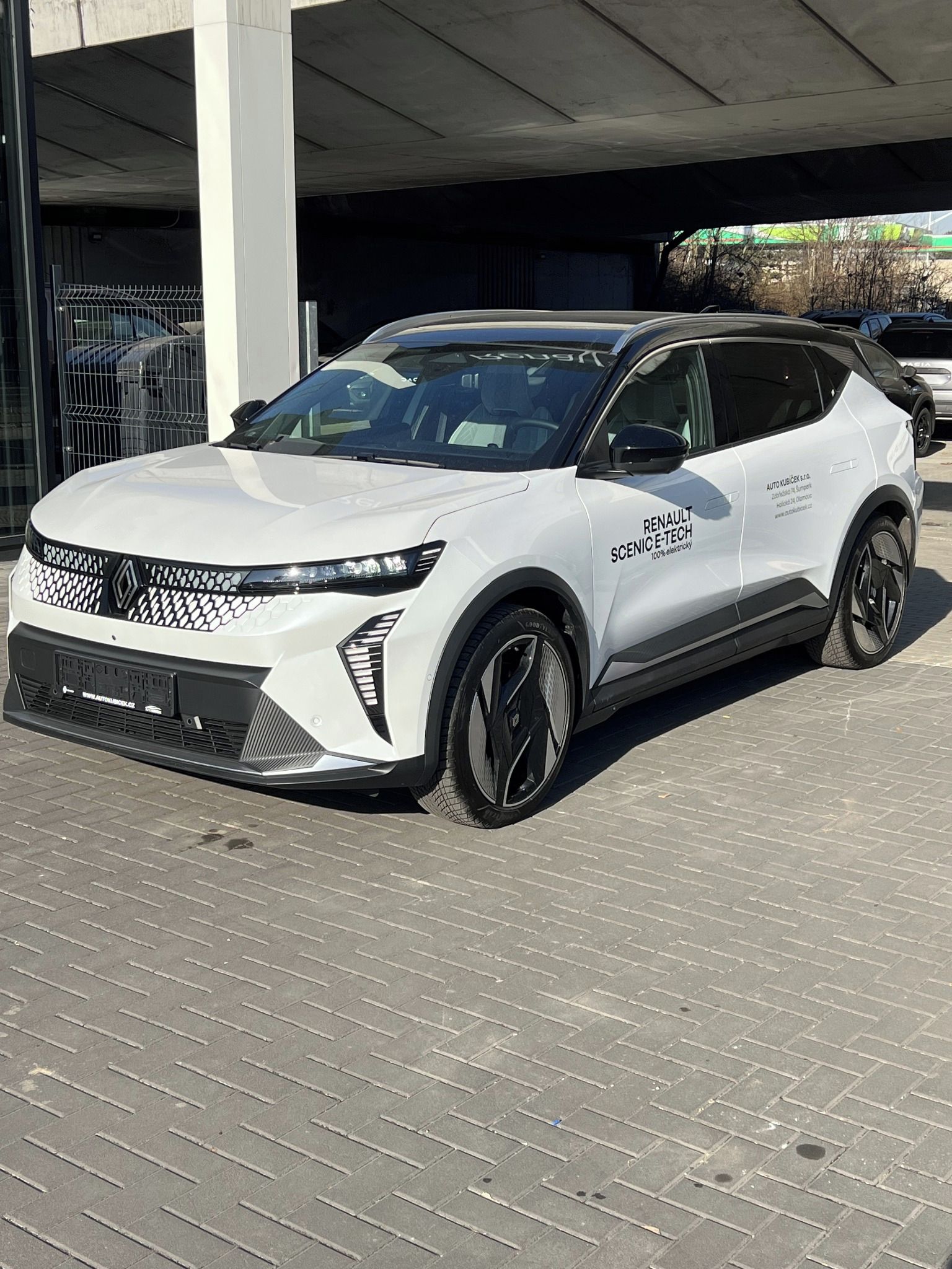 Renault Scénic, Iconic 220 k long range E-Tech