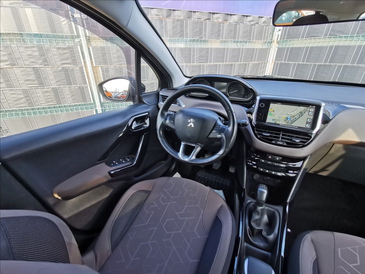 Peugeot 2008, 1.4 HDi Active - fotka 6
