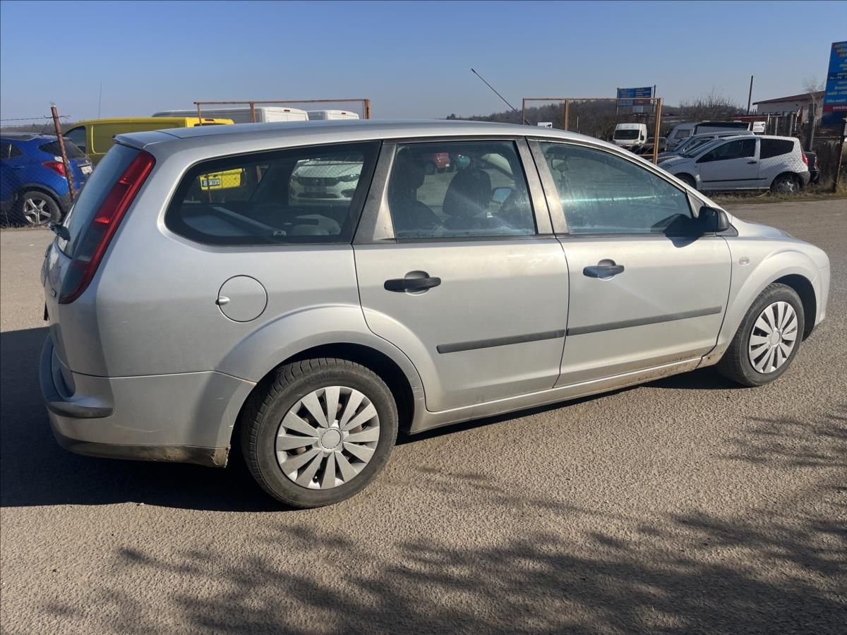 Ford Focus, 1,6 TDCi KLIMA SERVIS - fotka 5