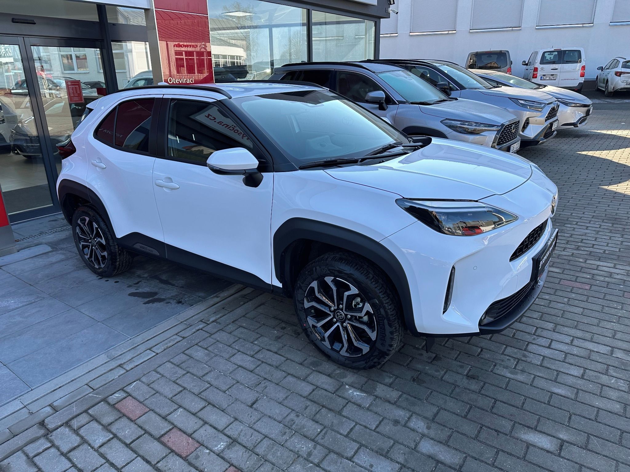 Toyota Yaris Cross, 1.5HEV 130PS Style - fotka 4