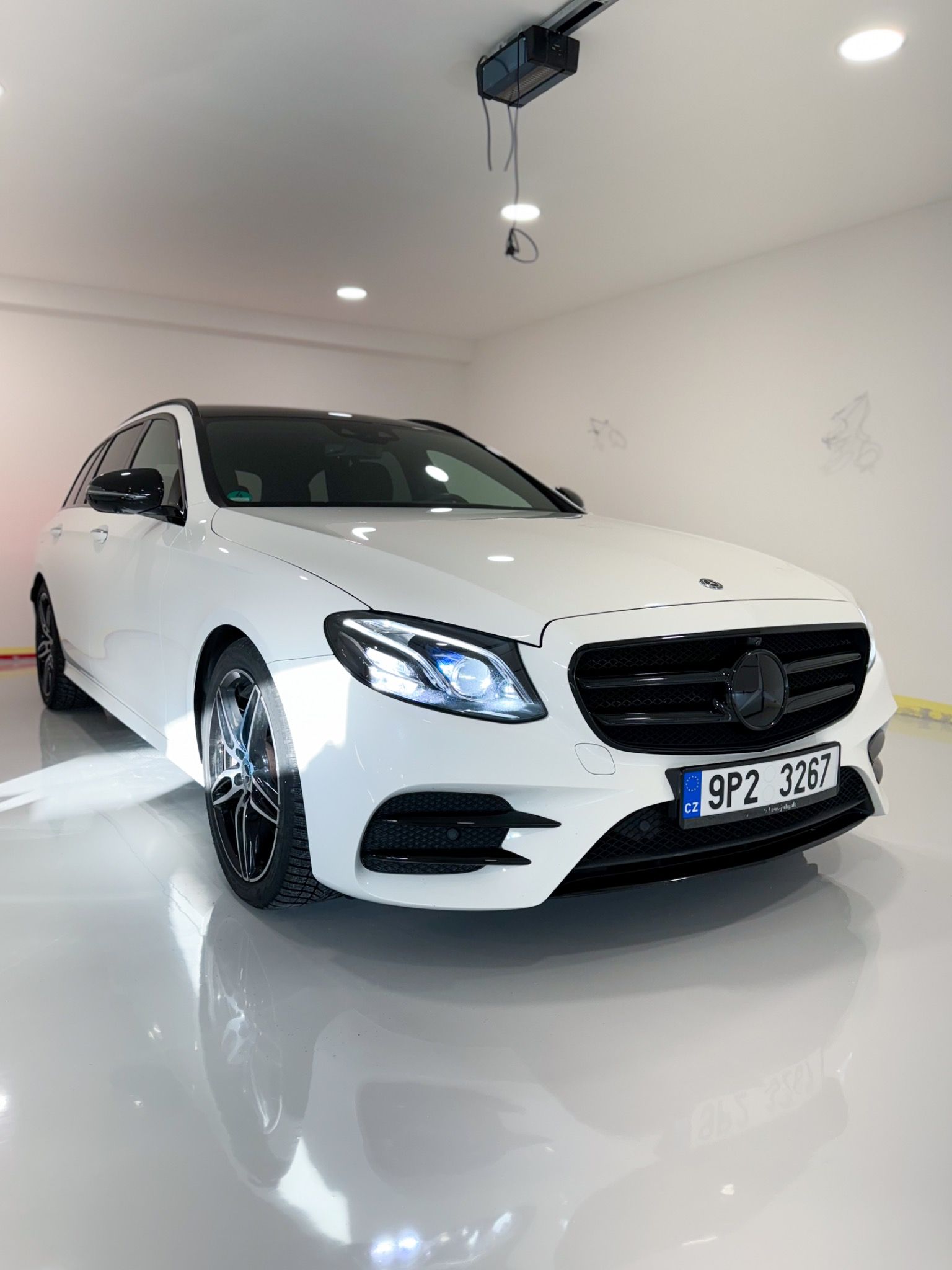 Mercedes-Benz Třídy E, E400d 4matic - ODPOČET DPH - fotka 2