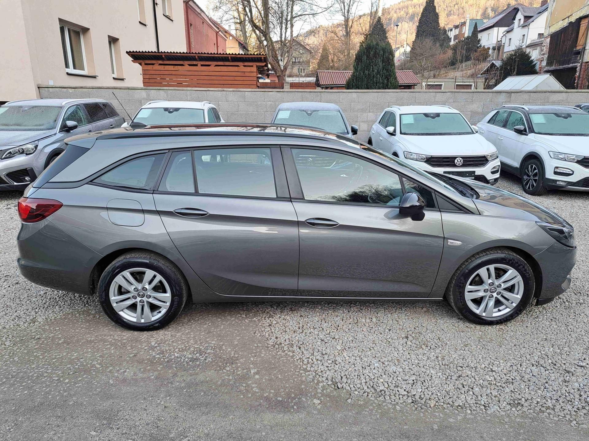 Opel Astra, 1,5 CDTI 90kW  LED 16ALU  NAVI - fotka 2