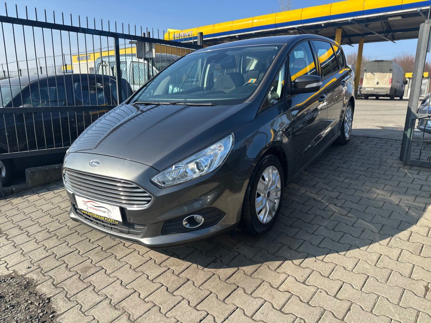 Ford S-MAX, 2.0TDCi NOVÉ ROZVODY, 7 MÍST - fotka 2
