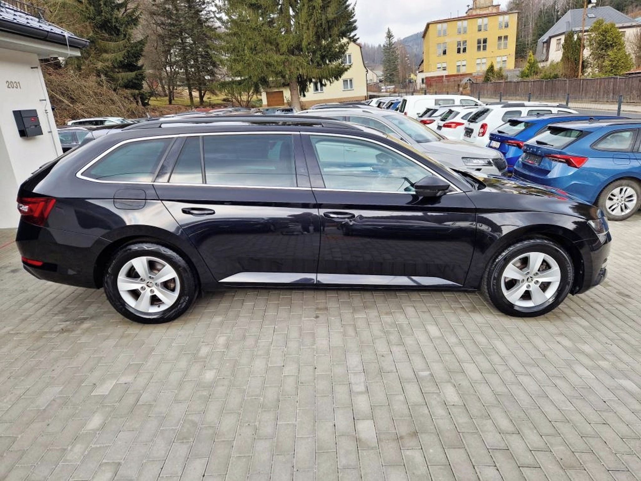 Škoda Superb, 2.0 TDI (110 kW), DSG - fotka 6