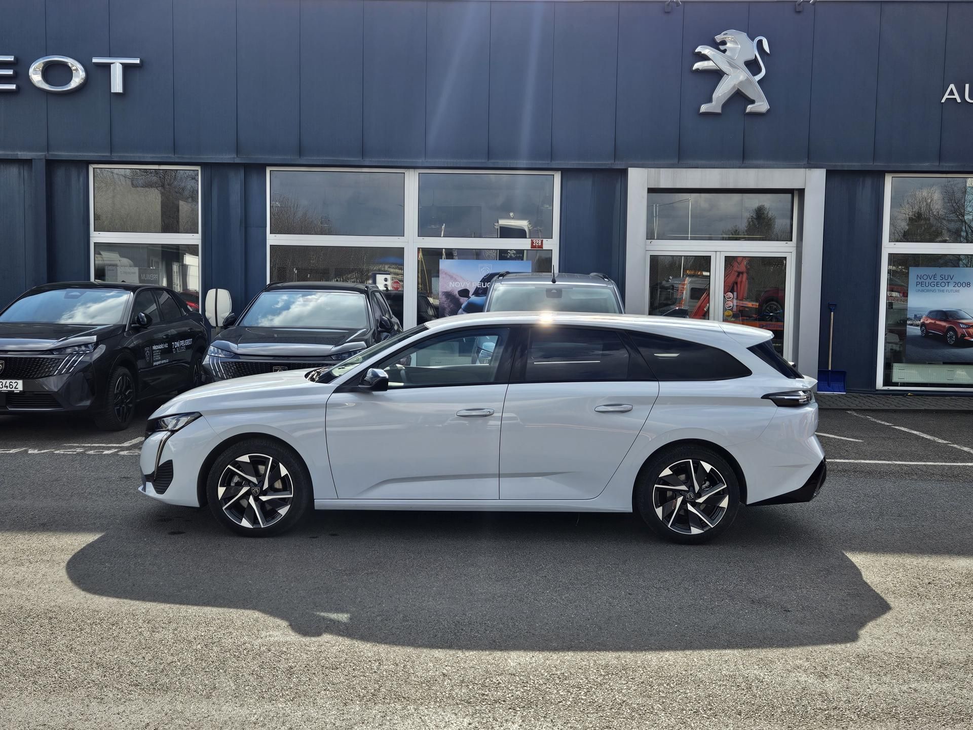 Peugeot 308, SW 1.2PT 130 ALLURE EAT8 - fotka 2
