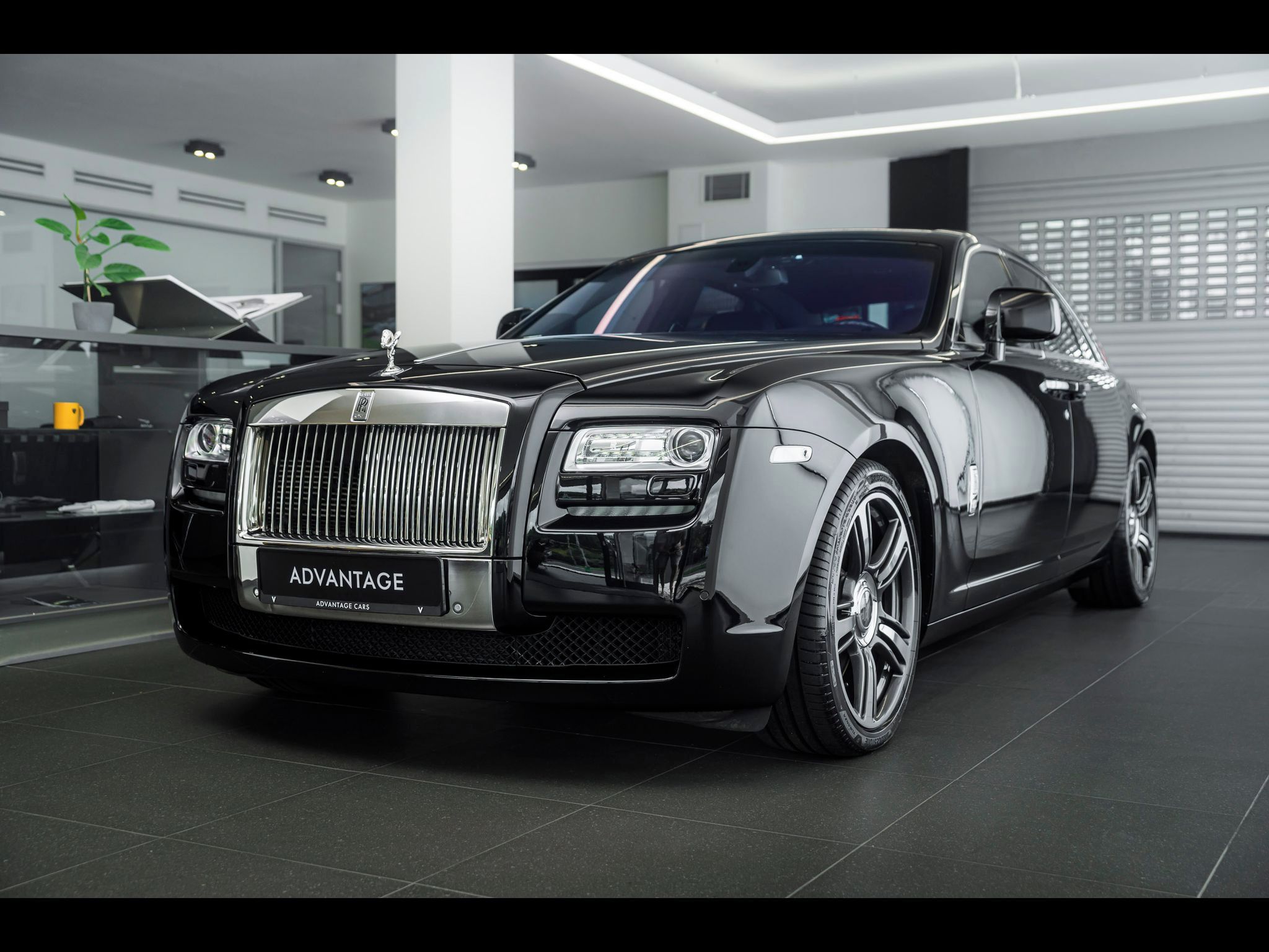 Rolls-Royce Ghost, Professional/Ventilace/TopView