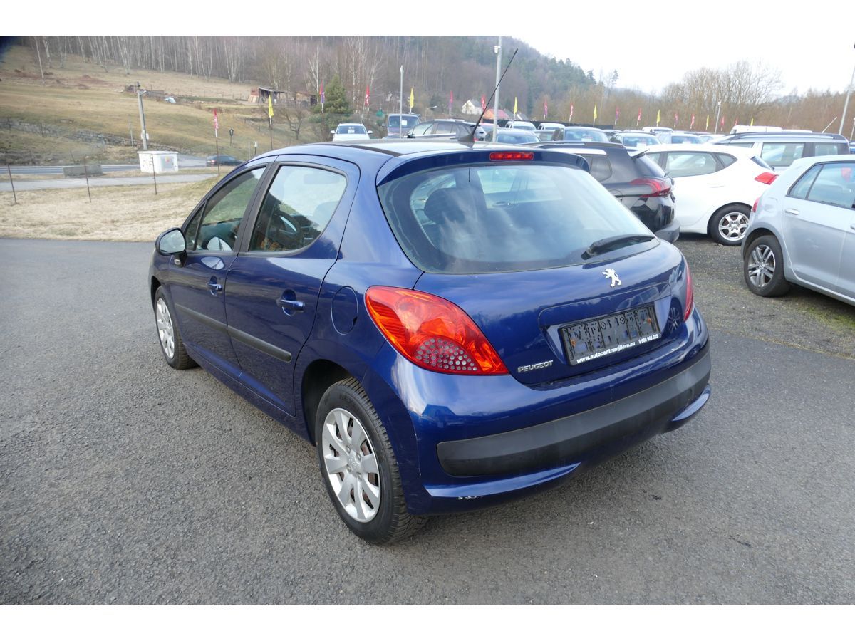 Peugeot 207, 1,4 54KW KLIMA - fotka 6