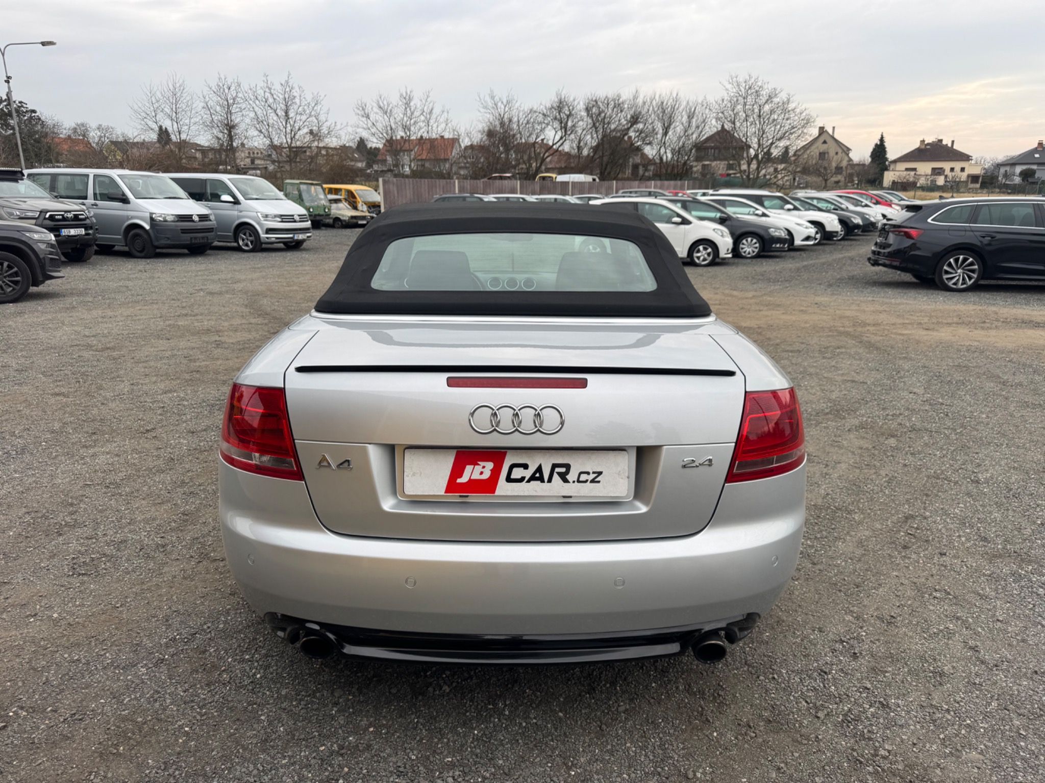 Audi A4, CABRIO 2.4I V6 125KW - fotka 3