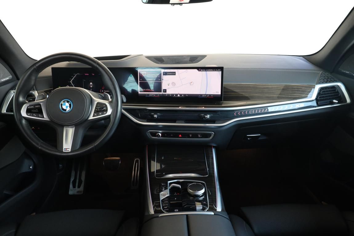 BMW X5, xDrive50e - fotka 5