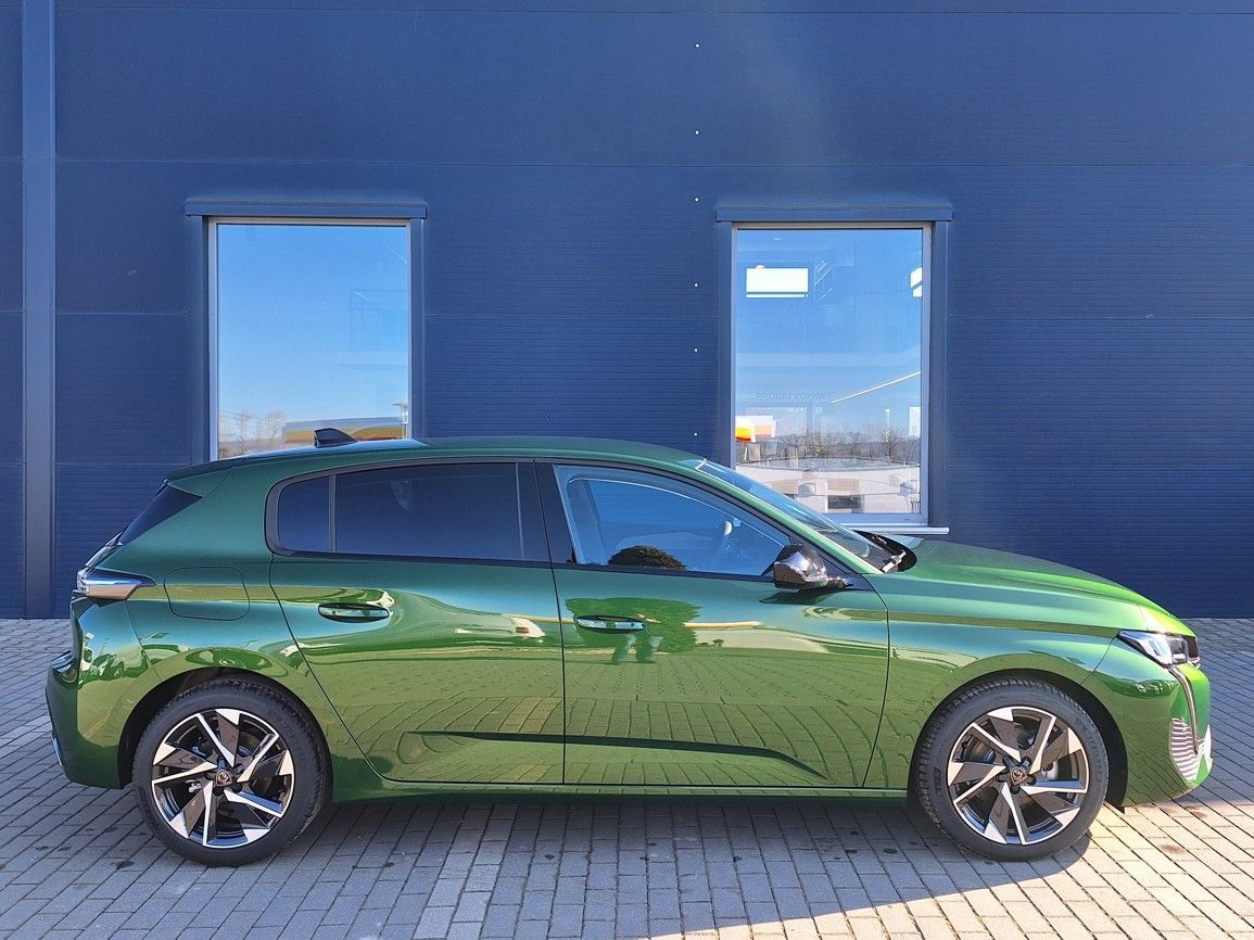 Peugeot 308, ALLURE PureTech 130  EAT8 - fotka 2