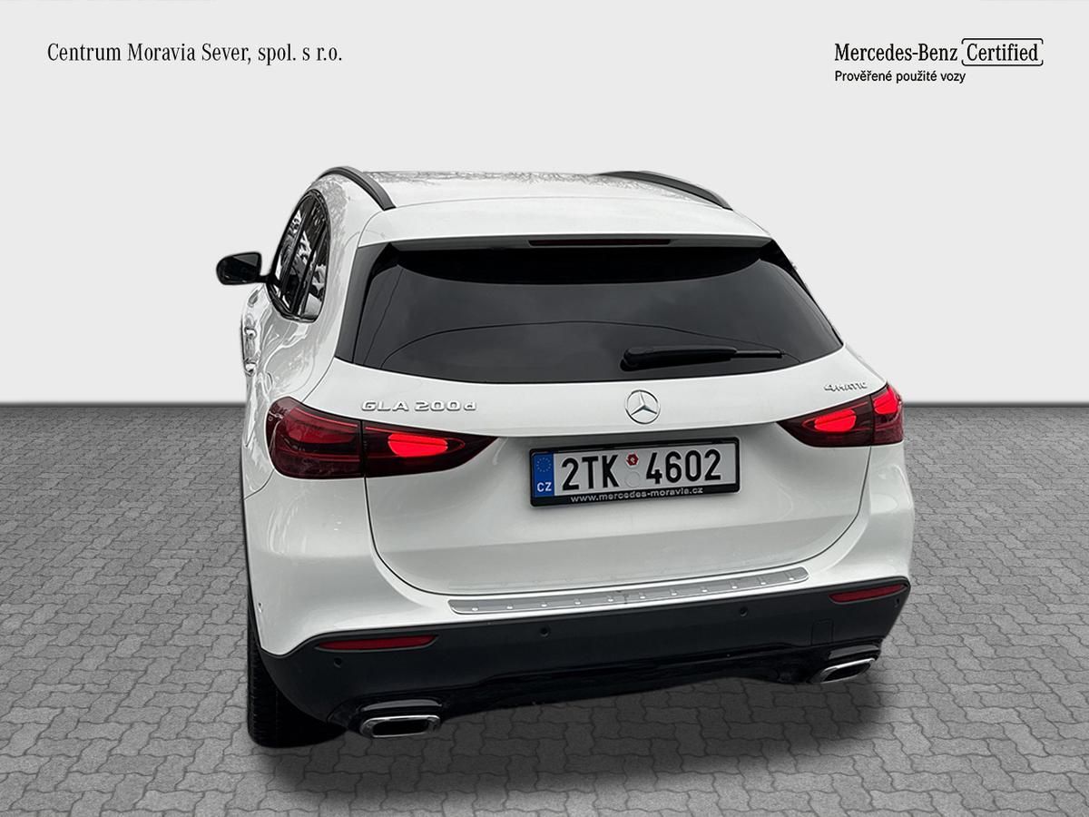 Mercedes-Benz GLA, 200d 4MATIC, CZ - fotka 4
