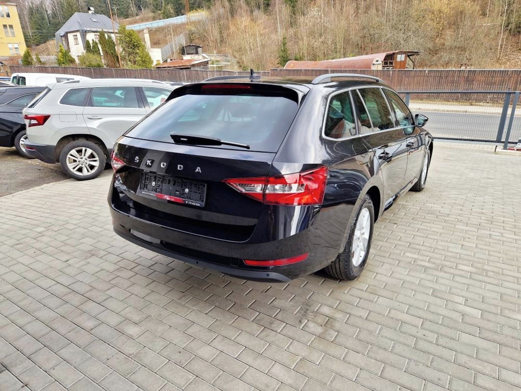 Škoda Superb, 2.0 TDI (110 kW), DSG - fotka 4