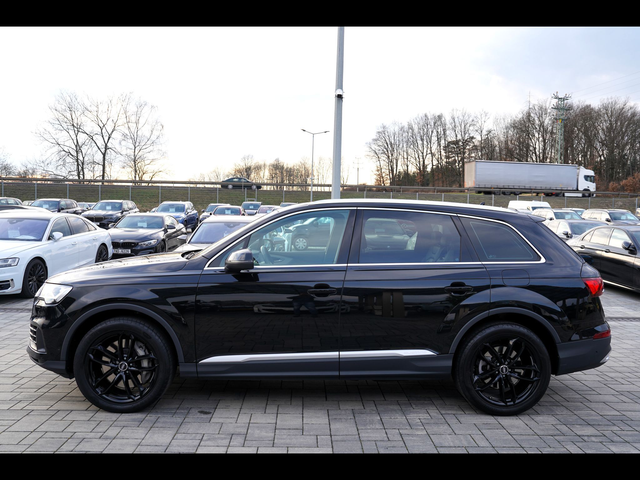 Audi Q7, 55 TFSI e Hybrid/Q/S-line/tipt - fotka 3
