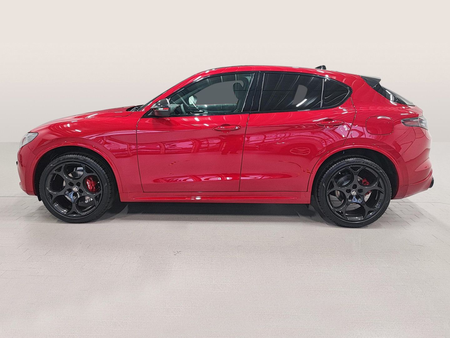 Alfa Romeo Stelvio, 2.0 Turbo 280k Q4 TRIBUTO ITAL - fotka 2