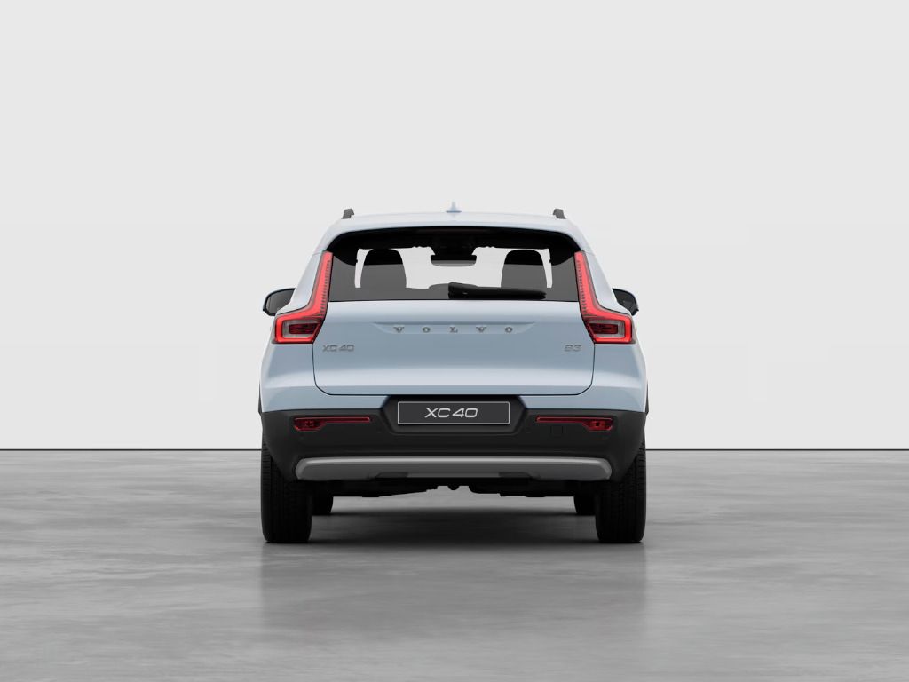 Volvo XC40, ESSENTIAL B3 FWD 120kW - fotka 6