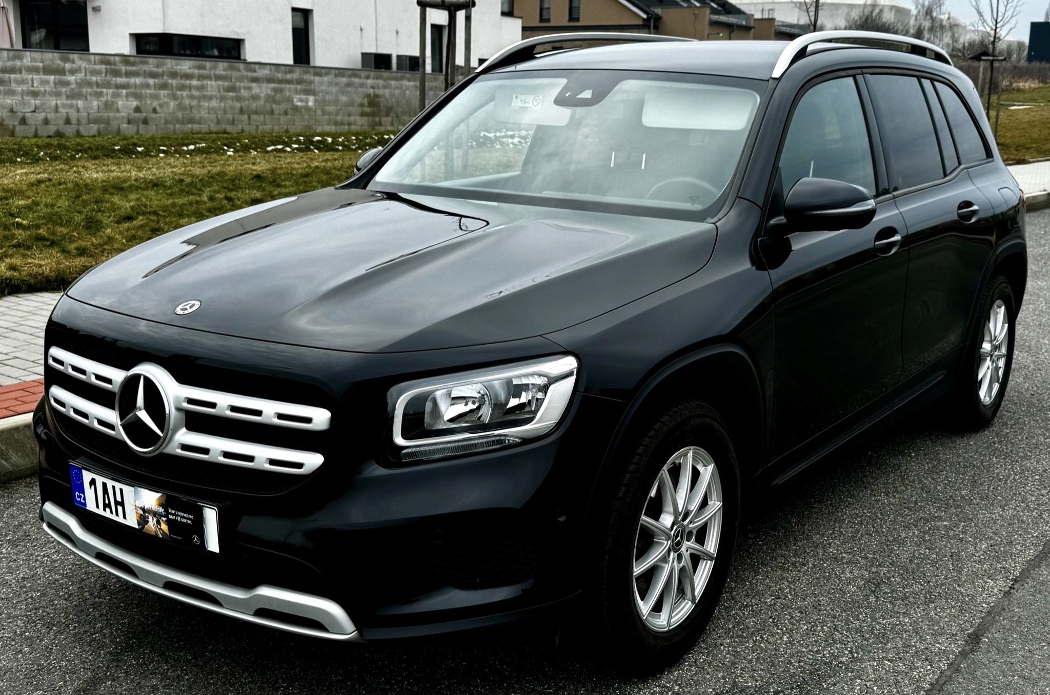 Mercedes-Benz GLB, 180d Kamera Tažne Navi
