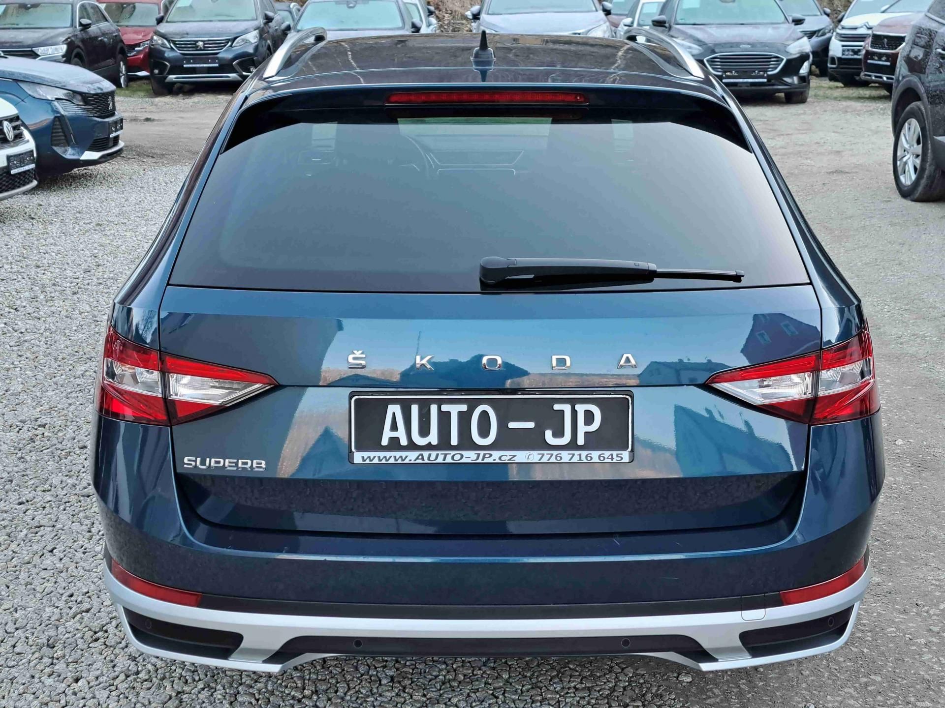 Škoda Superb, TDI-110 SCOUT DSG ACC LED NAVI - fotka 4
