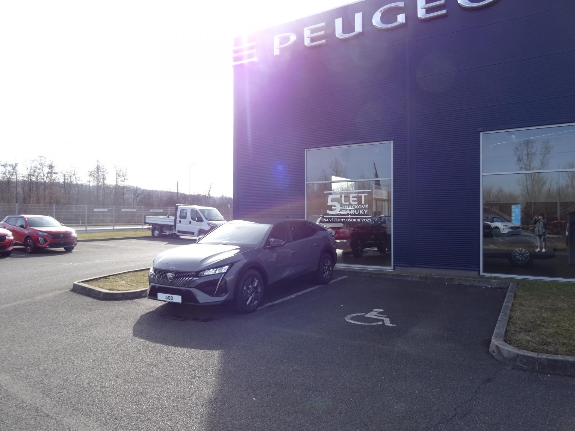 Peugeot 408, ALLURE Hybrid 145k e-DCS6 - fotka 2