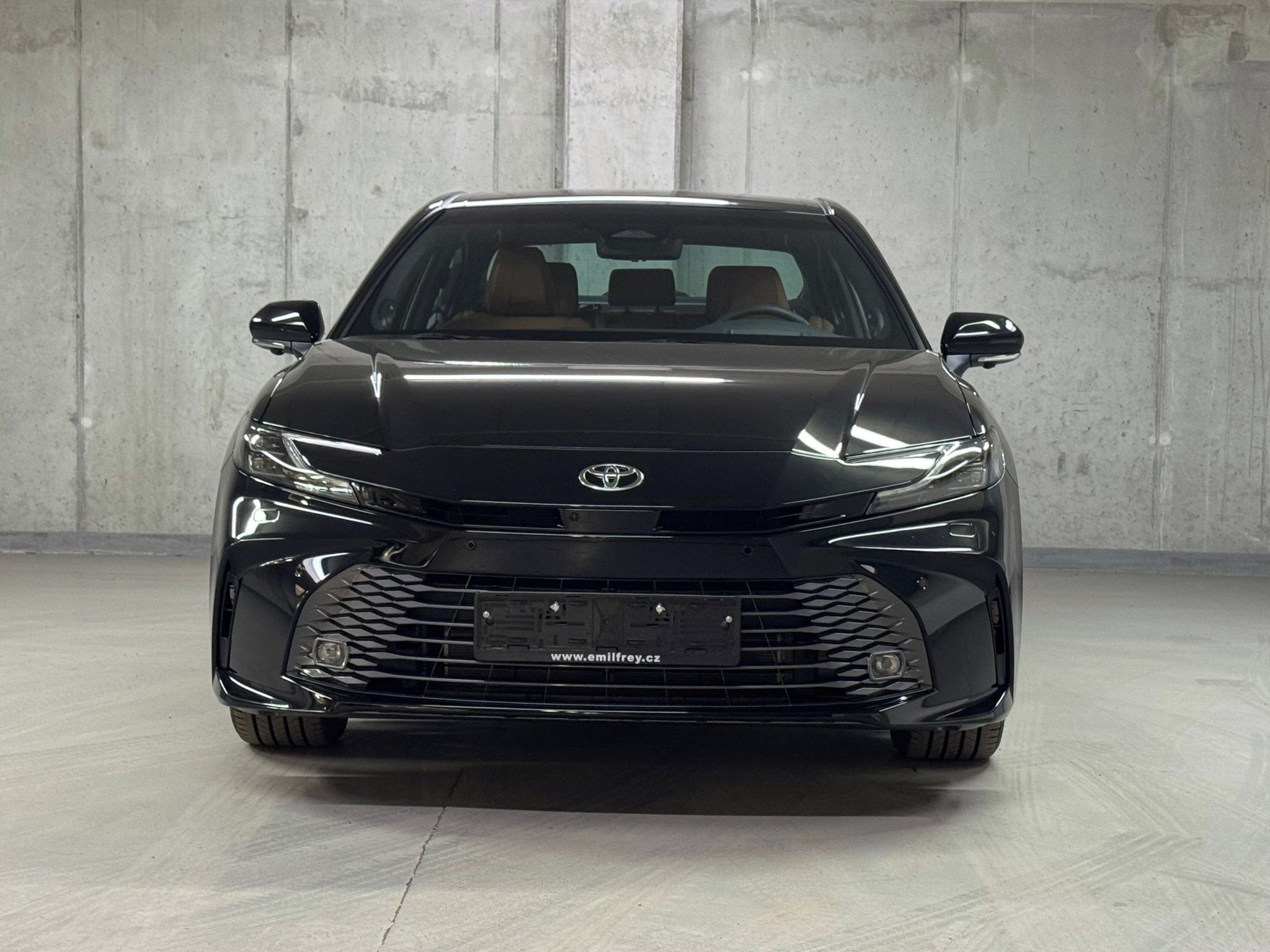 Toyota Camry, 2.5 Hybrid Executive - fotka 2