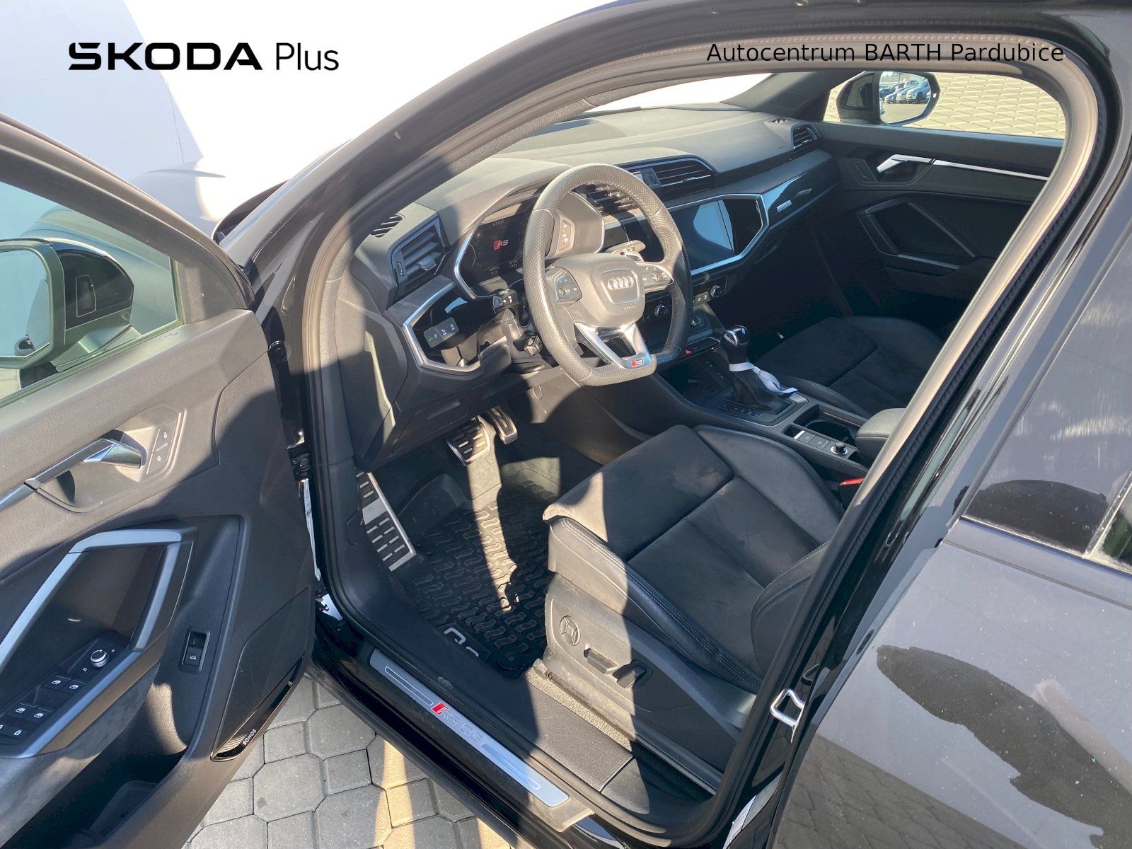 Audi RS Q3, SB / 2,5 TFSI / 294 kW / Quatt - fotka 5