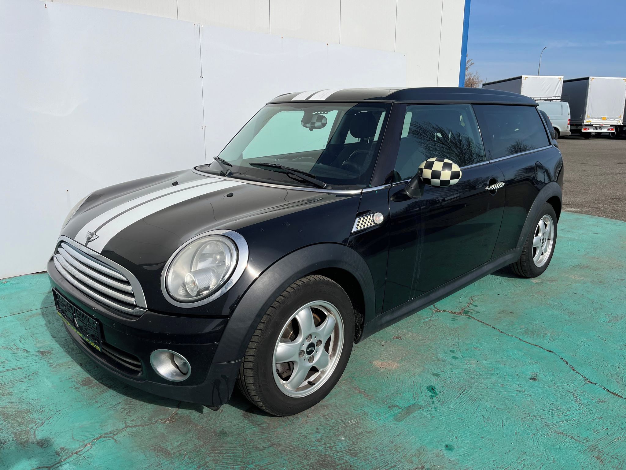 Mini Clubman, 1.6i, 85kW, Automat, Klima - fotka 3