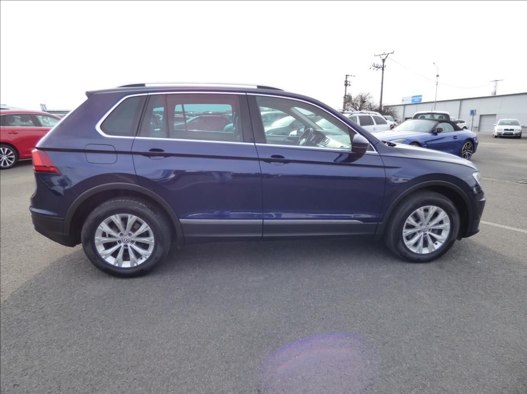 Volkswagen Tiguan, 2,0 TDI, 4x4,LED,Digi Klima,Na - fotka 2