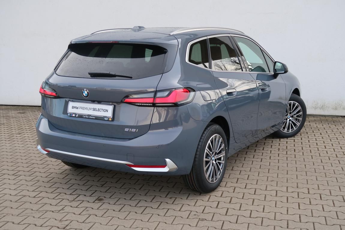 BMW Řada 2, 218i Active Tourer - fotka 3